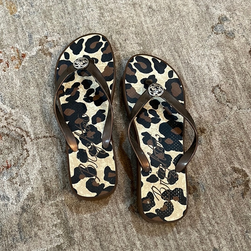 Brighton Cheetah Flip Flops size 9